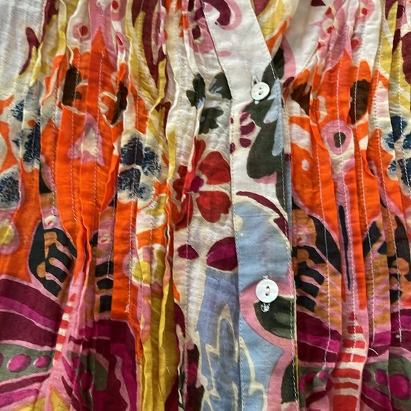 Floral Multicolor Button-Up Blouse - Picture 2 of 6